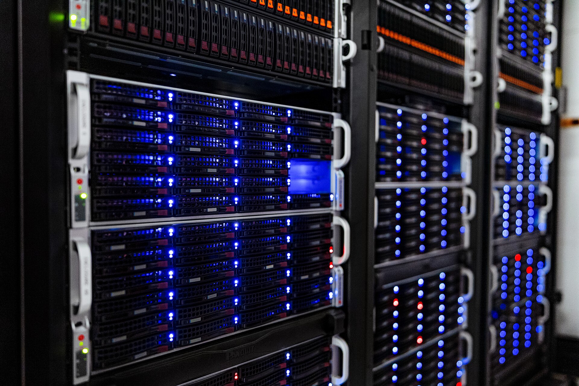 Data center server aisle